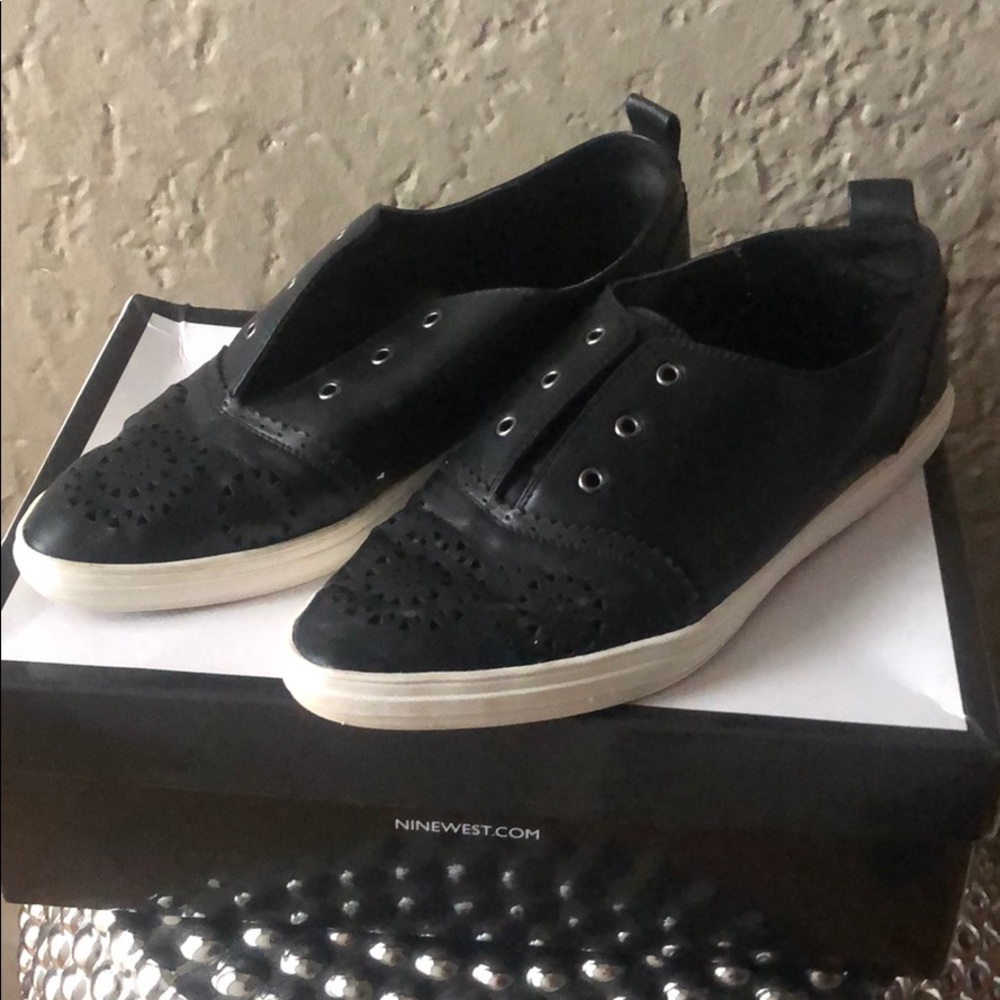 Nine West Black sneaker shoes
